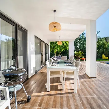 Contemporary Luxury In Yalikavak Center